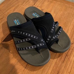 Skechers sandals NWOT
